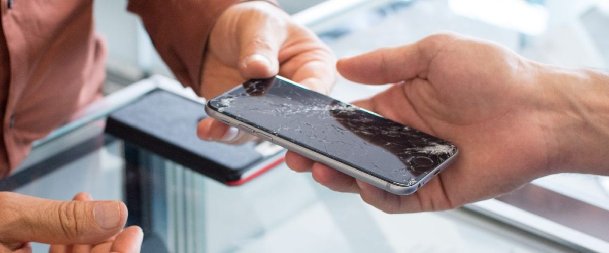 Réparer son téléphone ou le remplacer : que choisir ?